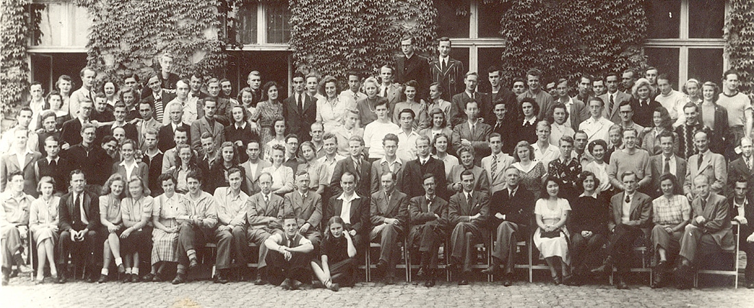 Participant.e.s au tout premier séminaire international. Allemagne 1948.