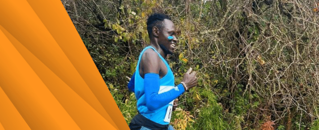 Pour marquer cet événement passionnant, nous avons eu l’opportunité de discuter avec Paulo Amotun Lokoro, athlète récemment diplômé en travail social du Sheridan College, qui est également un ancien participant du Programme d’étudiantes et d’étudiants réfugiés.